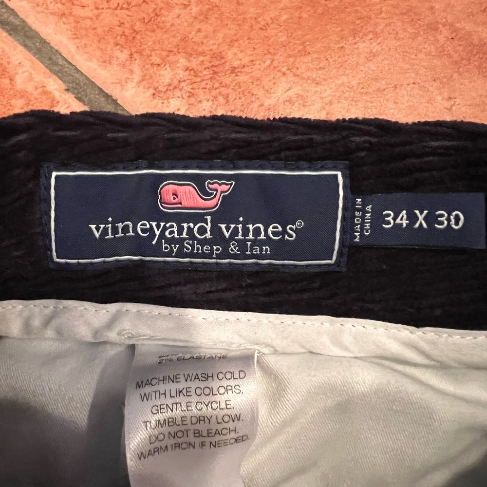 Vineyard Vines corduroy pants